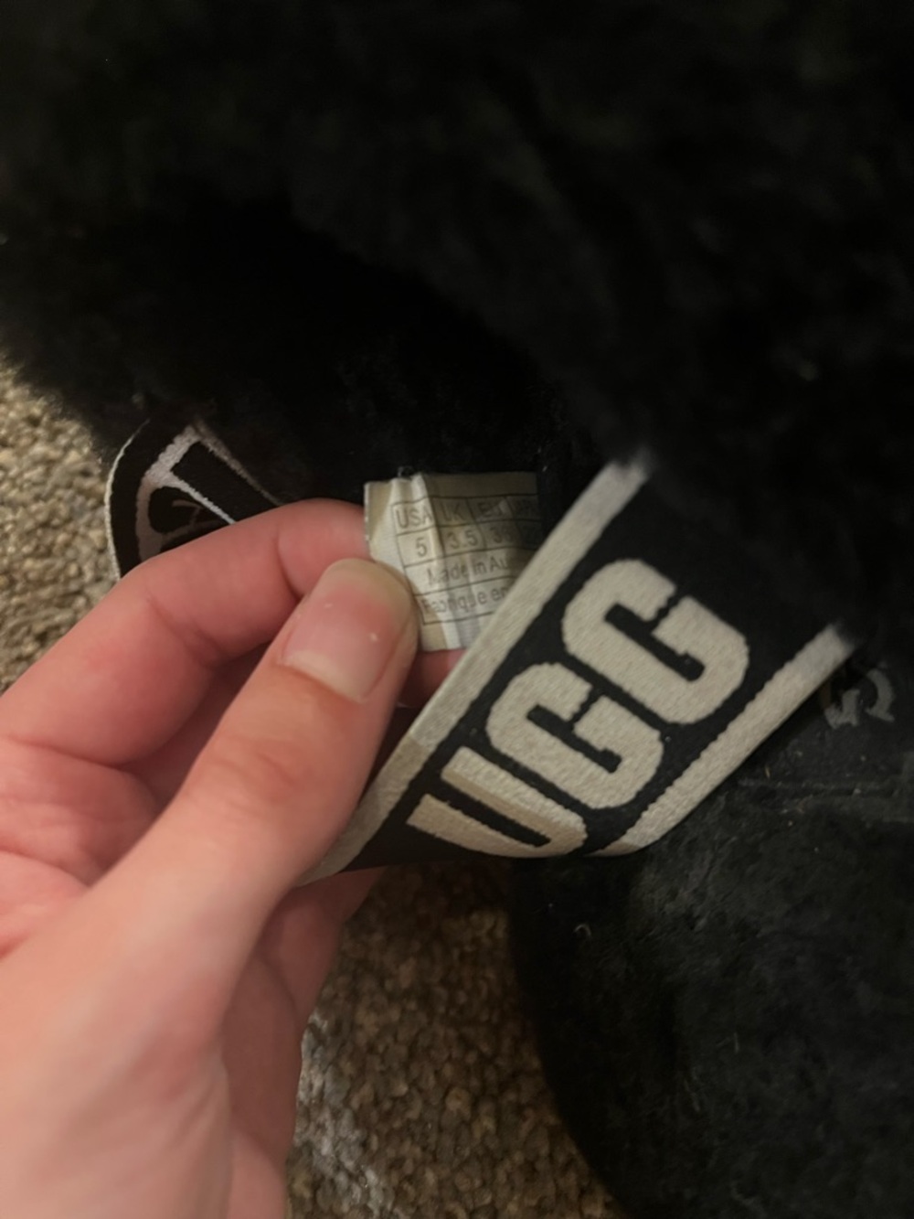 UGG Slippers - Picture 4 of 4